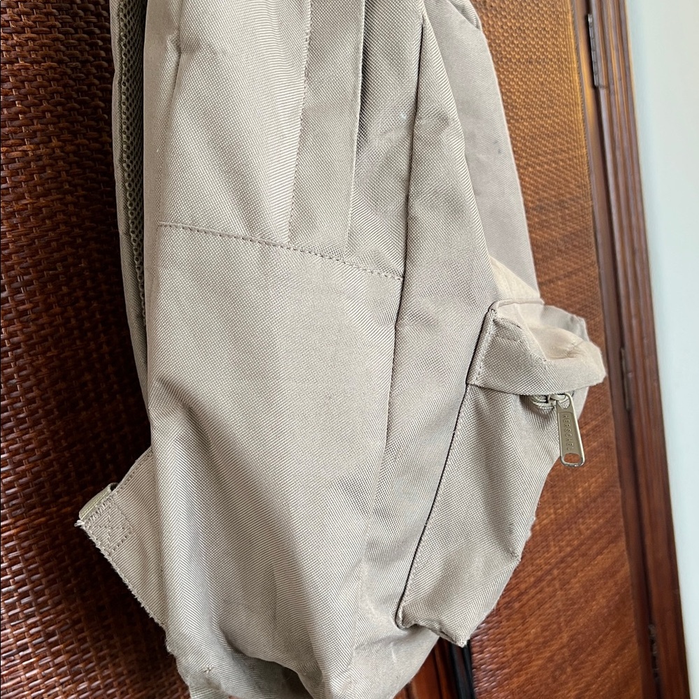 Herschel Supply Company Light Khaki Backpack with Patch - Picture 6 of 9